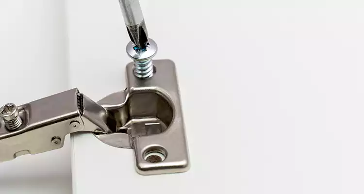 Screen Door Hinge Repair in Fairfield, CA