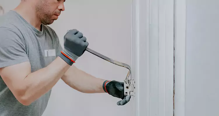 Cracked Door Jamb Repair in Fairfield, CA