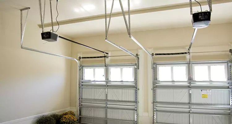 Residential Emergency Garage Door Repair in Fairfield, CA